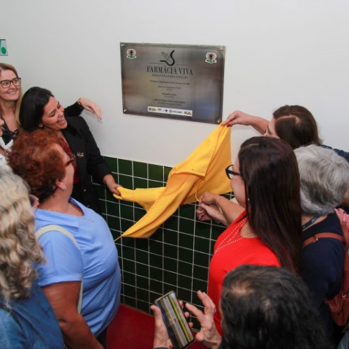 Laboratório do projeto Farmácia Viva é inaugurado em Volta Redonda
